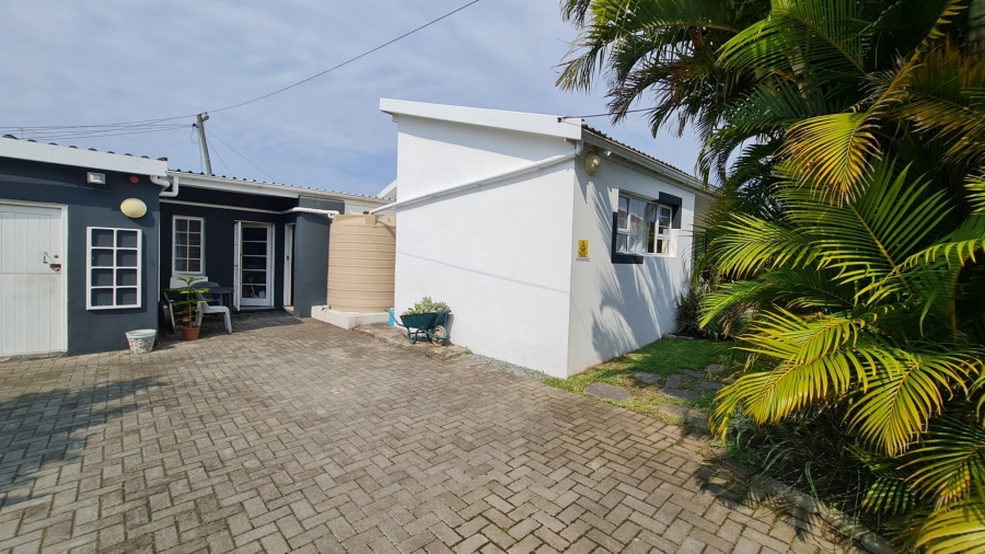 8 Bedroom Property for Sale in Berea Eastern Cape